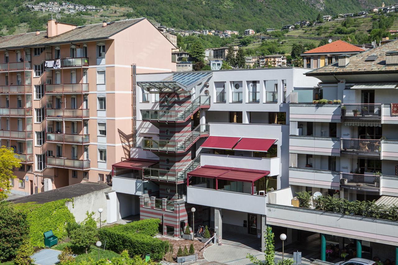 Piazzi House Aparthotel Sondrio Exteriör bild