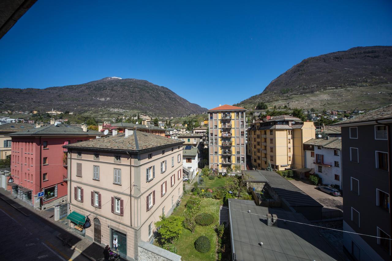 Piazzi House Aparthotel Sondrio Exteriör bild