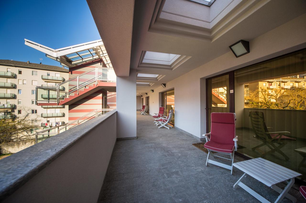 Piazzi House Aparthotel Sondrio Exteriör bild