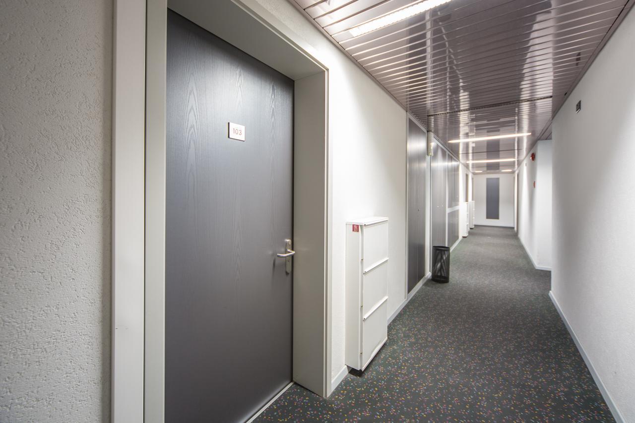 Piazzi House Aparthotel Sondrio Exteriör bild