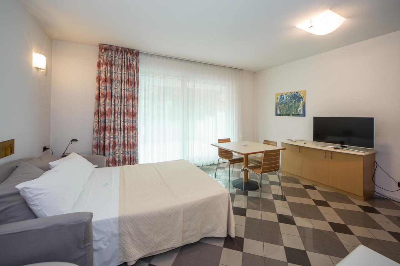 Piazzi House Aparthotel Sondrio Exteriör bild