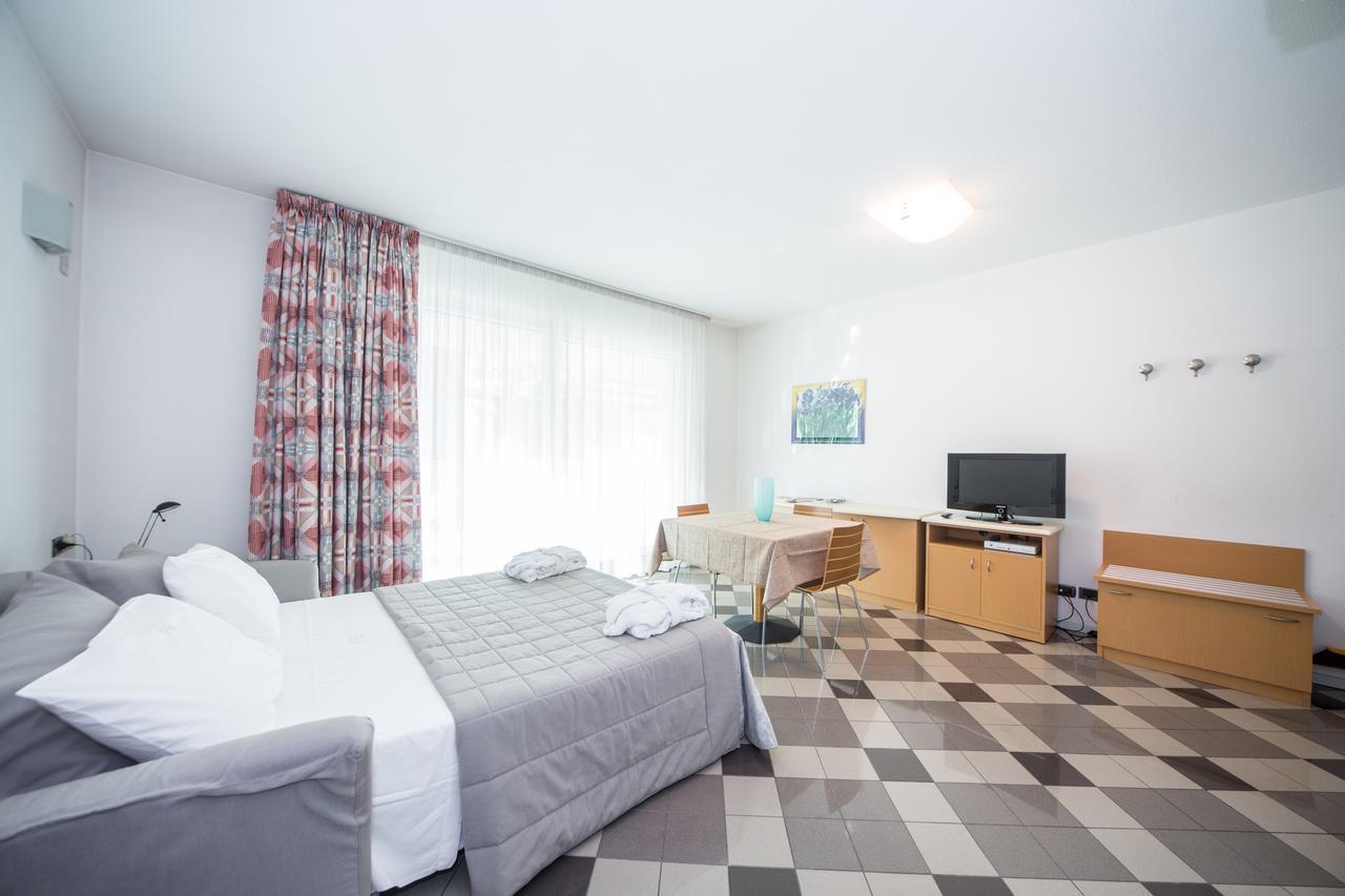 Piazzi House Aparthotel Sondrio Exteriör bild