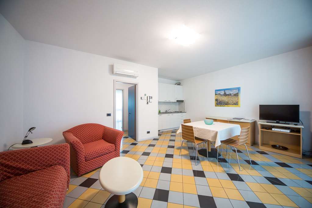 Piazzi House Aparthotel Sondrio Rum bild